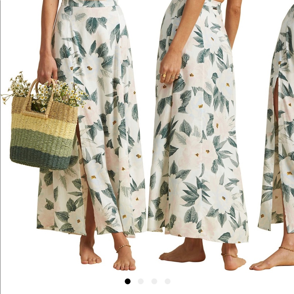 Billabong x The Salty Blonde Floral Skirt. Size 29